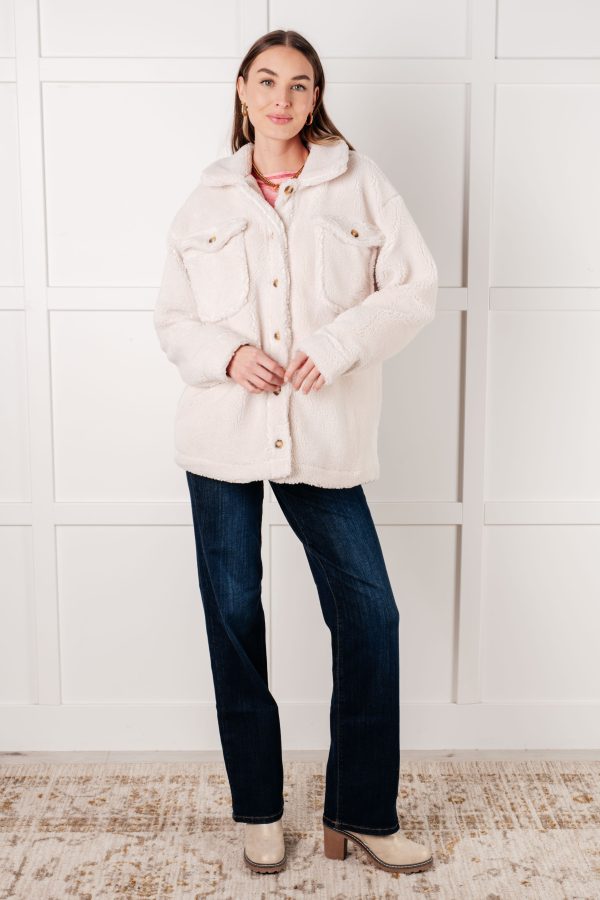 Shrouded in Sherpa Coat • White Fashion