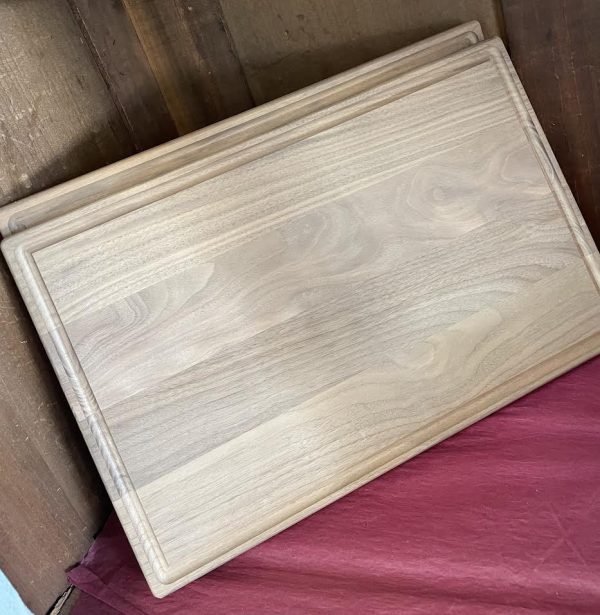 Wooden Cutting Boards (includes engraving) For Sale