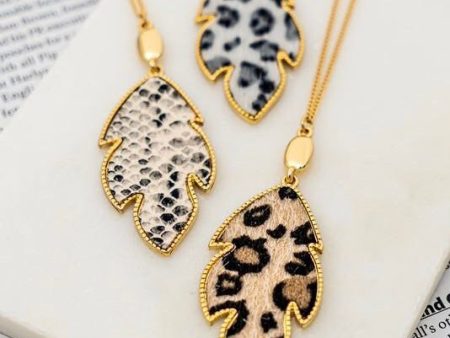 Leaf Shape Animal Print Pendant Necklace Online Hot Sale