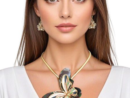 Necklace Camo Butterfly 3D Pendant Set for Women Online